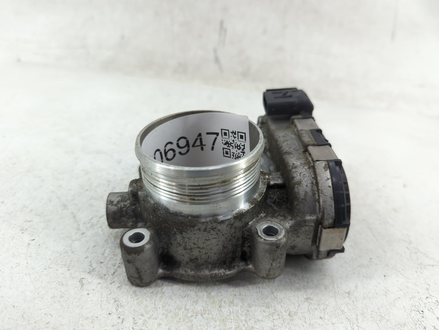 2014-2018 Ford Focus Throttle Body P/N:DS7E-9F991-BB Fits Fits 2014 2015 2016 2017 2018 2019 2020 2021 2022 OEM Used Auto Pa