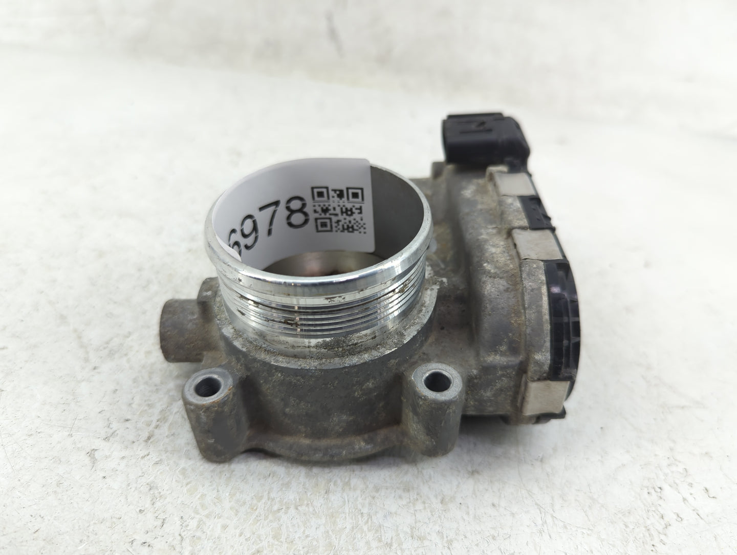 2014-2018 Ford Focus Throttle Body P/N:DS7E-9F991-BB Fits Fits 2014 2015 2016 2017 2018 2019 2020 2021 2022 OEM Used Auto Pa