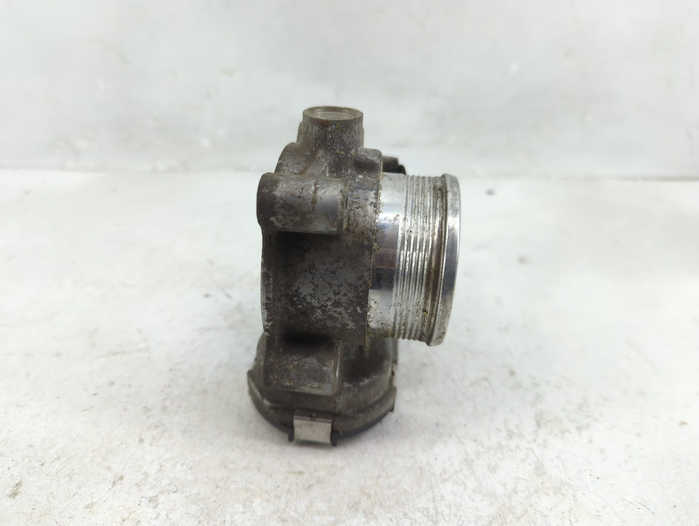 2014-2018 Ford Focus Throttle Body P/N:DS7E-9F991-BB Fits Fits 2014 2015 2016 2017 2018 2019 2020 2021 2022 OEM Used Auto Pa