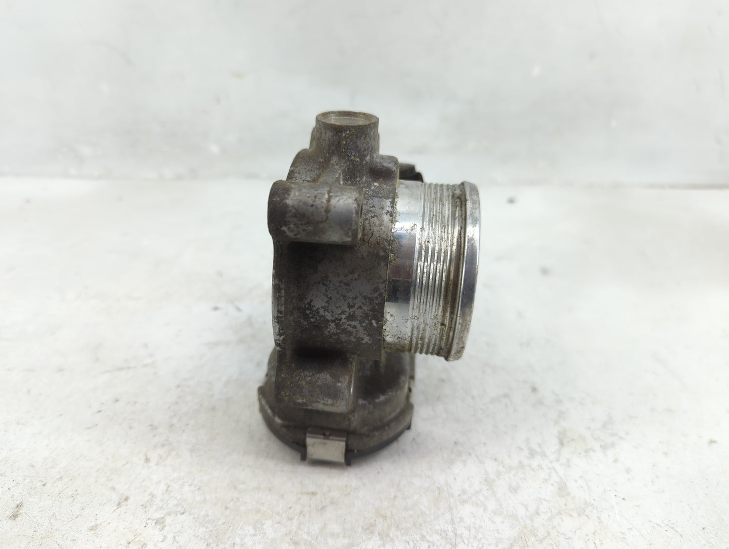 2014-2018 Ford Focus Throttle Body P/N:DS7E-9F991-BB Fits Fits 2014 2015 2016 2017 2018 2019 2020 2021 2022 OEM Used Auto Pa