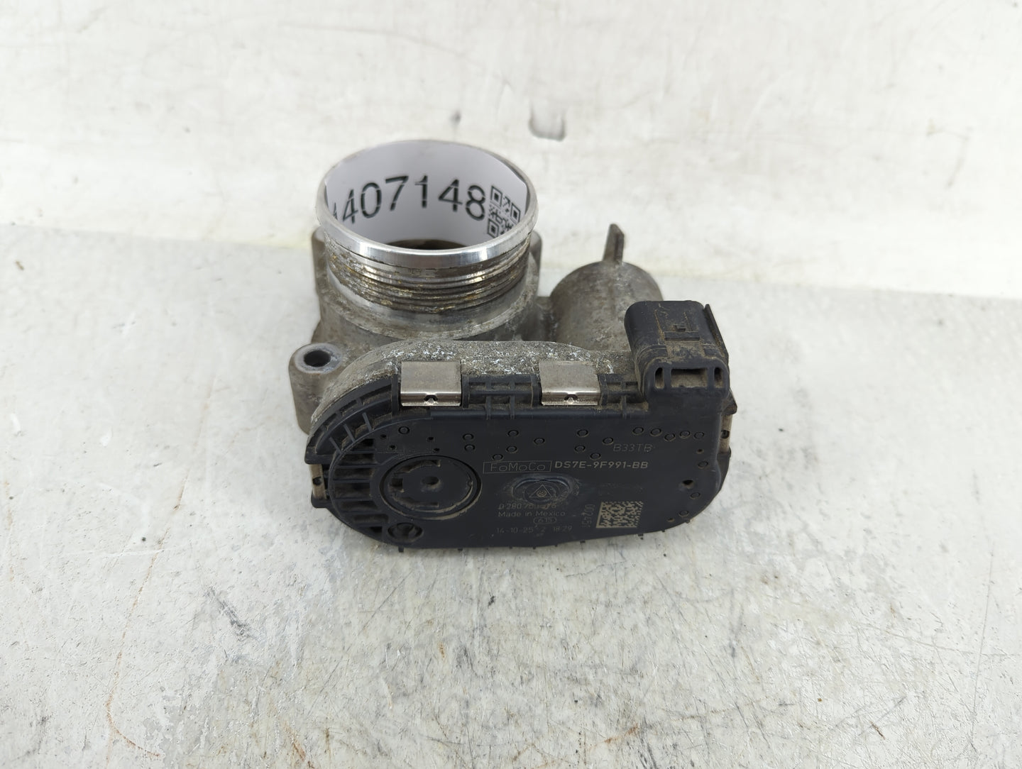2014-2018 Ford Focus Throttle Body P/N:DS7E-9F991-BB 0280750576 Fits Fits 2014 2015 2016 2017 2018 2019 2020 2021 2022 OEM U