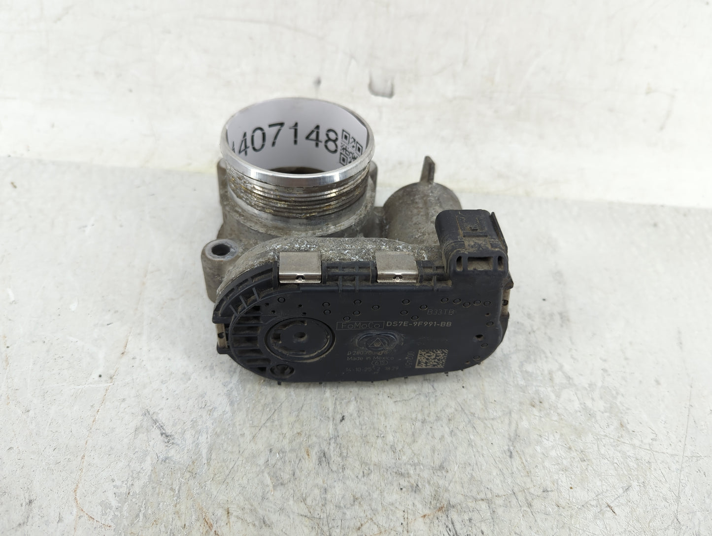 2014-2018 Ford Focus Throttle Body P/N:DS7E-9F991-BB 0280750576 Fits Fits 2014 2015 2016 2017 2018 2019 2020 2021 2022 OEM U