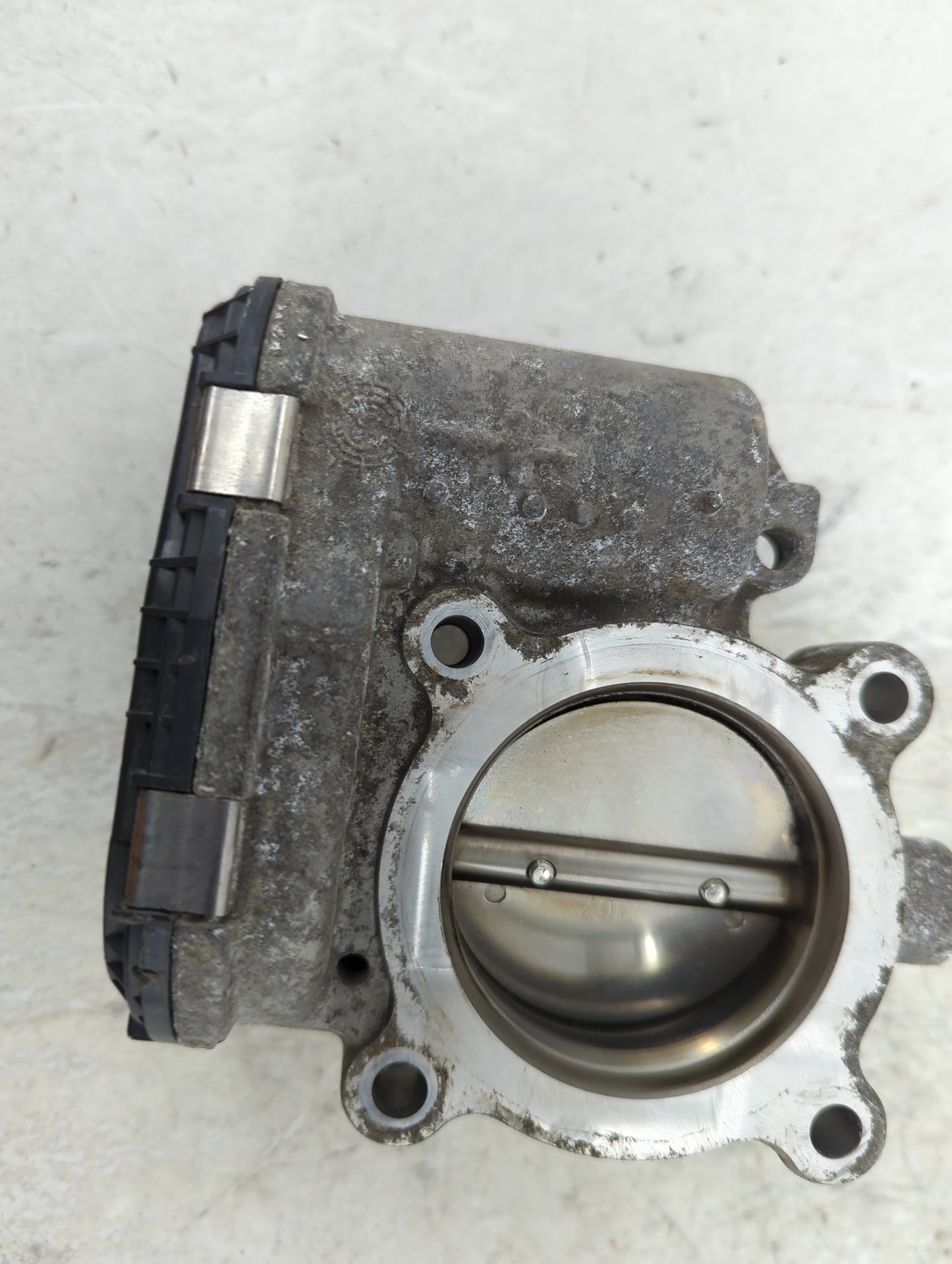 2014-2018 Ford Focus Throttle Body P/N:DS7E-9F991-BB 0280750576 Fits Fits 2014 2015 2016 2017 2018 2019 2020 2021 2022 OEM U