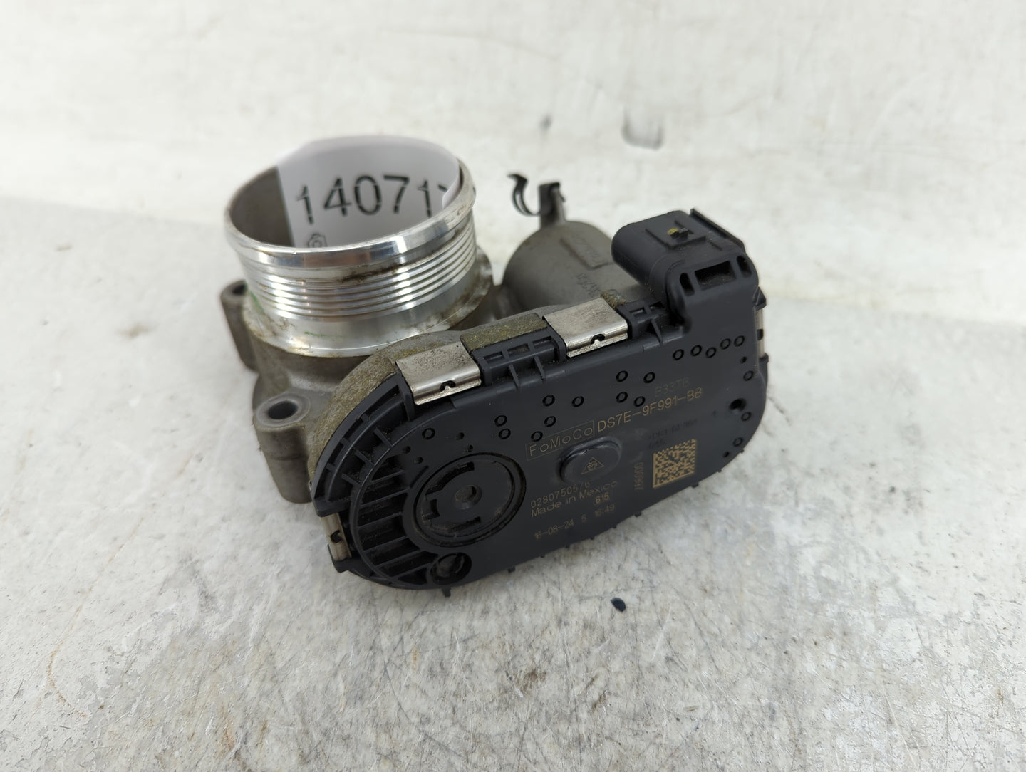 2014-2018 Ford Focus Throttle Body P/N:DS7E-9F991-BB Fits Fits 2014 2015 2016 2017 2018 2019 2020 2021 2022 OEM Used Auto Pa