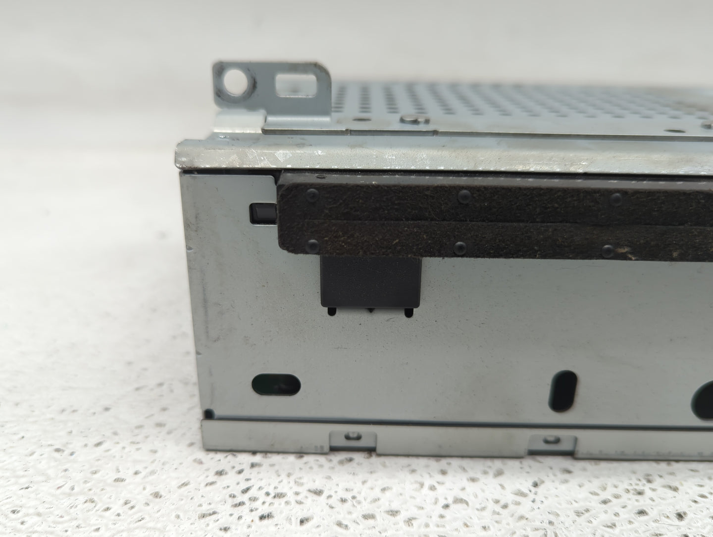 2012-2014 Ford Focus Radio AM FM Cd Player Receiver Replacement P/N:CM5T-19C107-JD Fits Fits 2012 2013 2014 OEM Used Auto Pa