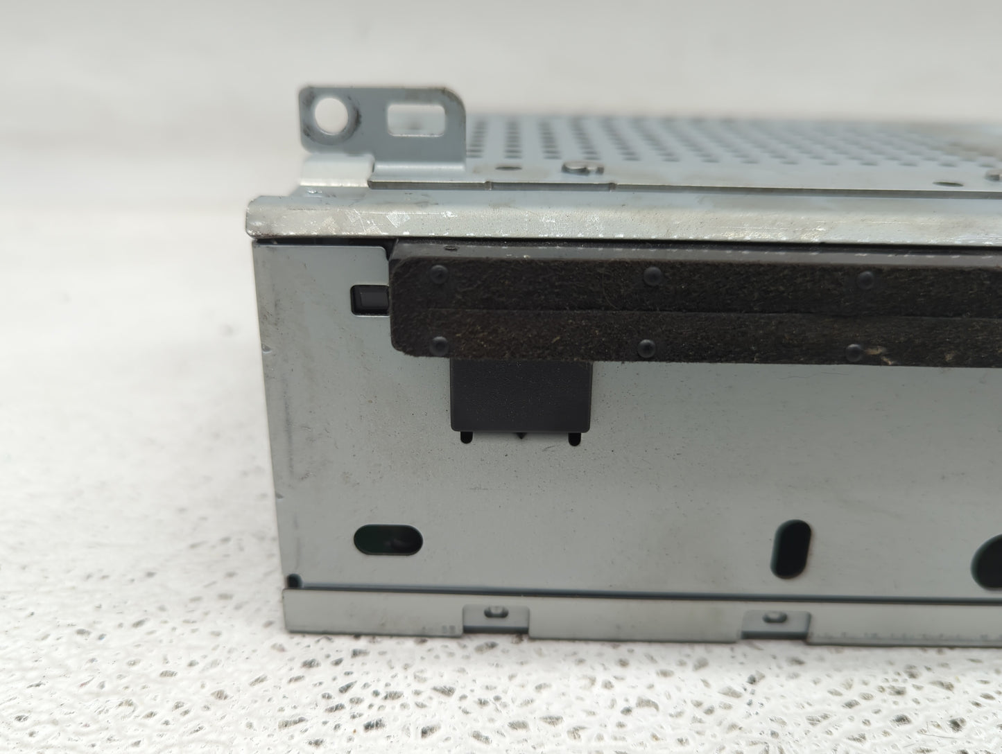 2012-2014 Ford Focus Radio AM FM Cd Player Receiver Replacement P/N:CM5T-19C107-JD Fits Fits 2012 2013 2014 OEM Used Auto Pa