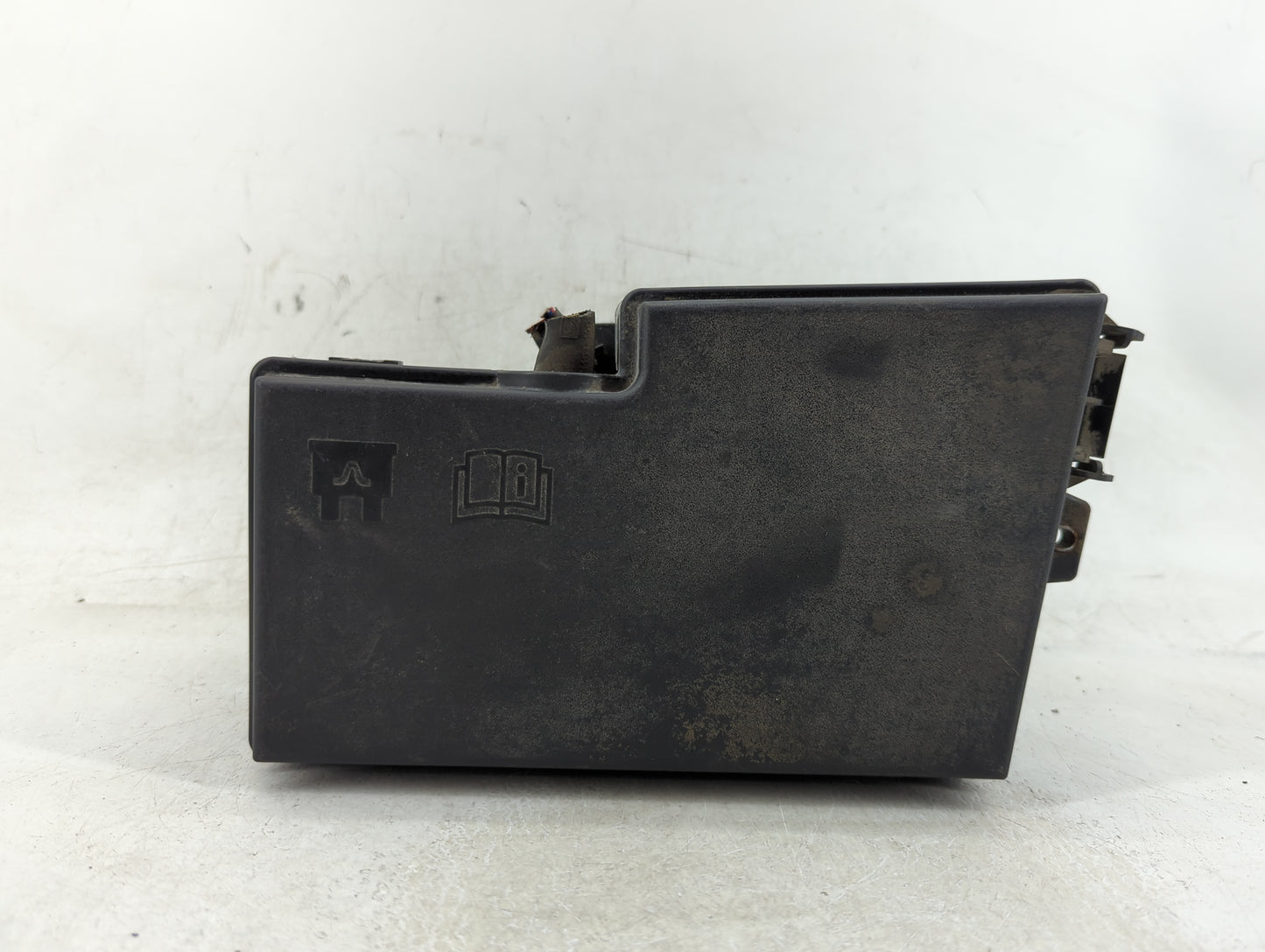 2012-2014 Ford Focus Fusebox Fuse Box Panel Relay Module P/N:19197 000 001 AV6T-14A076-AB, 21090 000 001 Fits Fits 2012 2013