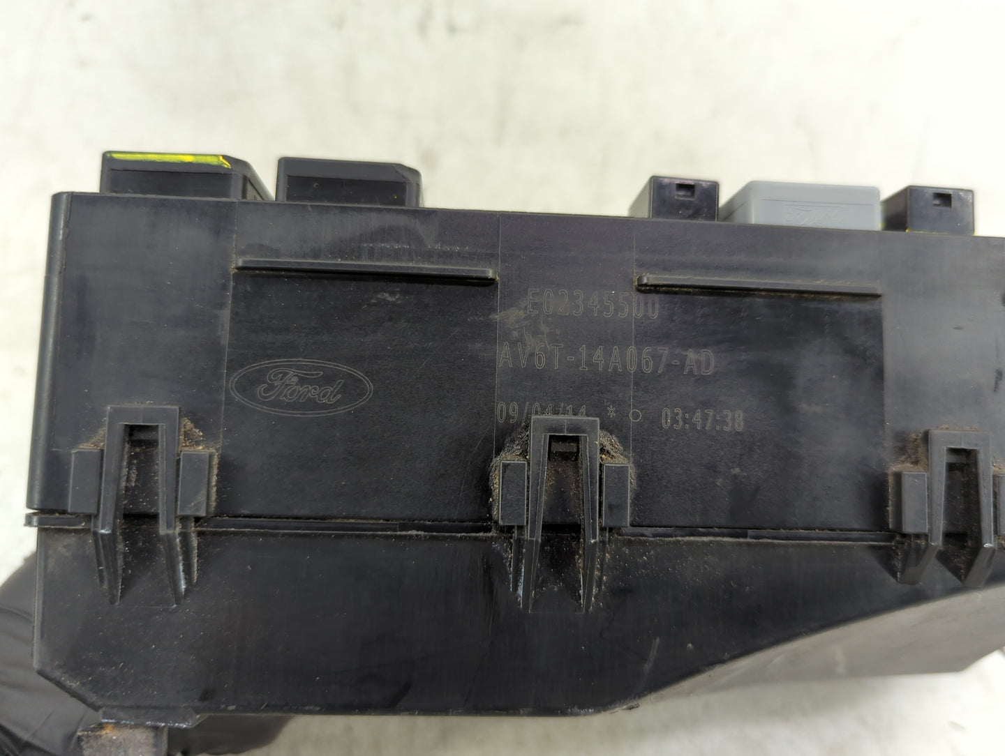 2012-2014 Ford Focus Fusebox Fuse Box Panel Relay Module P/N:E02345500 AV6T-14A067-AD Fits Fits 2012 2013 2014 OEM Used Auto