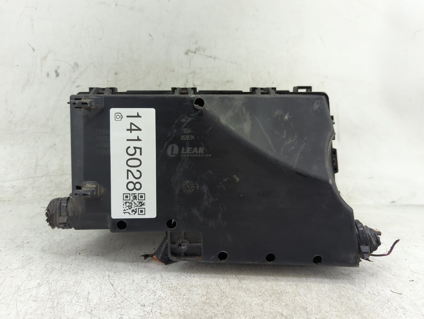 2012-2014 Ford Focus Fusebox Fuse Box Panel Relay Module P/N:E02345500 AV6T-14A067-AD Fits Fits 2012 2013 2014 OEM Used Auto