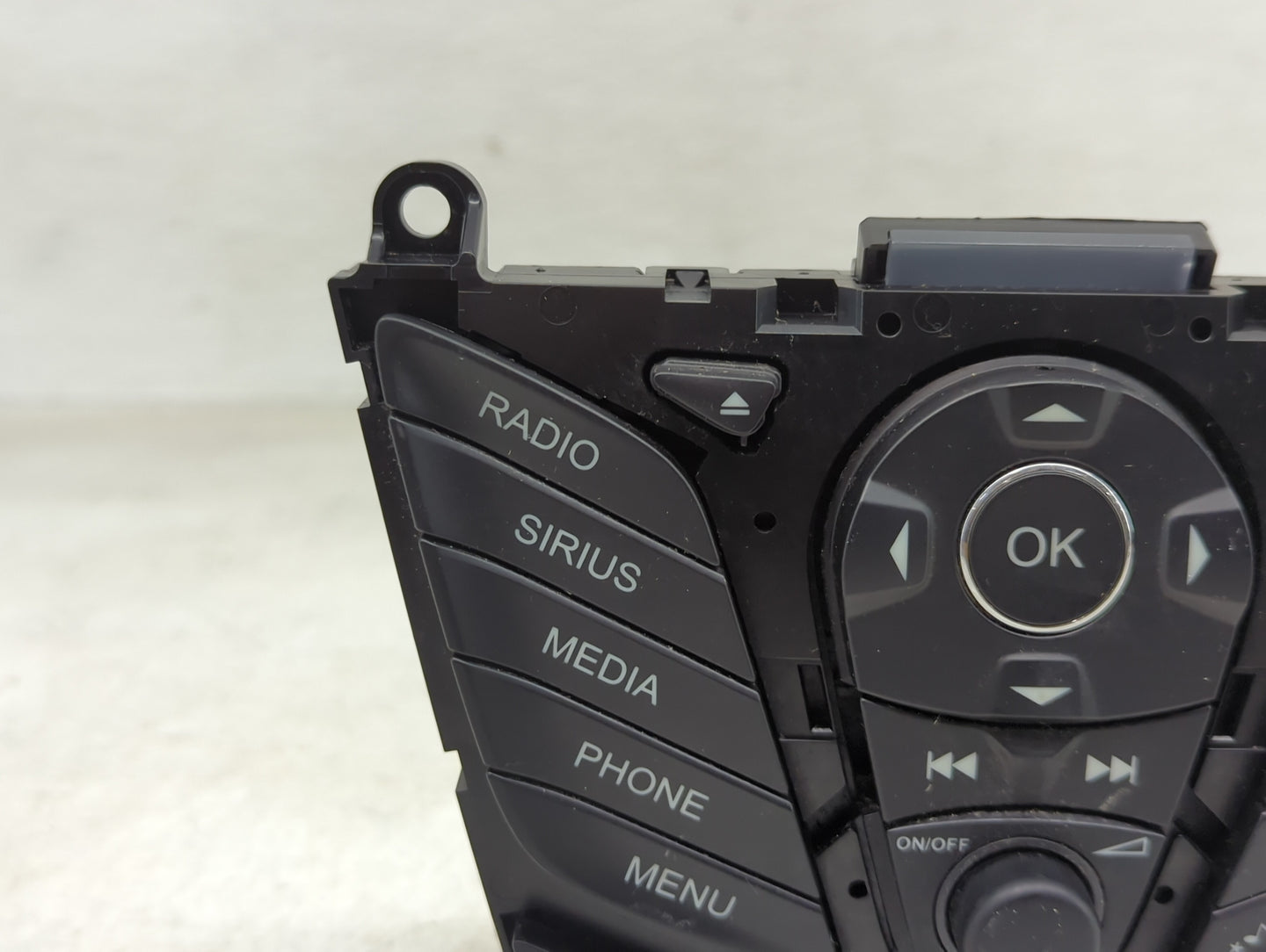 2013-2014 Ford Focus Radio Control Panel - Oemusedautoparts1.com