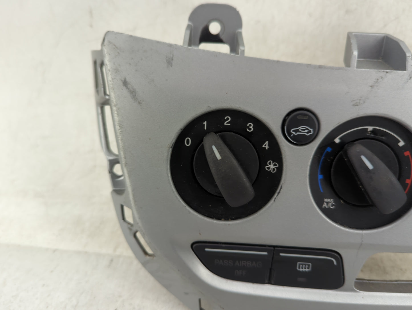 2013-2014 Ford Focus Climate Control Module Temperature AC/Heater Replacement Fits Fits 2013 2014 OEM Used Auto Parts - Oemu