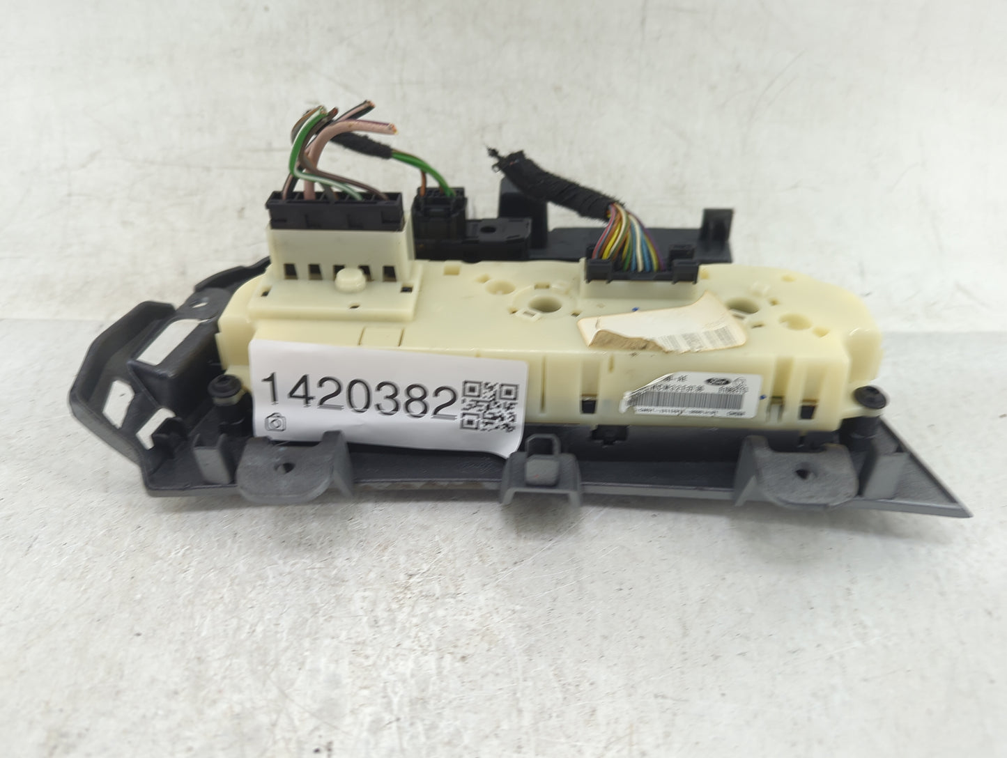 2013-2014 Ford Focus Climate Control Module Temperature AC/Heater Replacement Fits Fits 2013 2014 OEM Used Auto Parts - Oemu