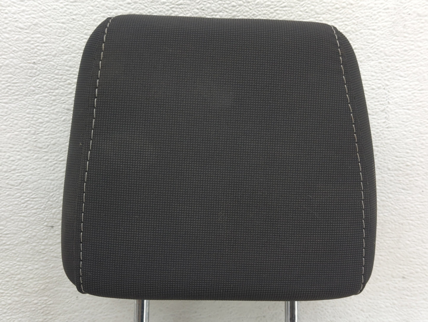 2013-2014 Ford Focus Headrest Head Rest Rear Seat Fits Fits 2013 2014 OEM Used Auto Parts - Oemusedautoparts1.com