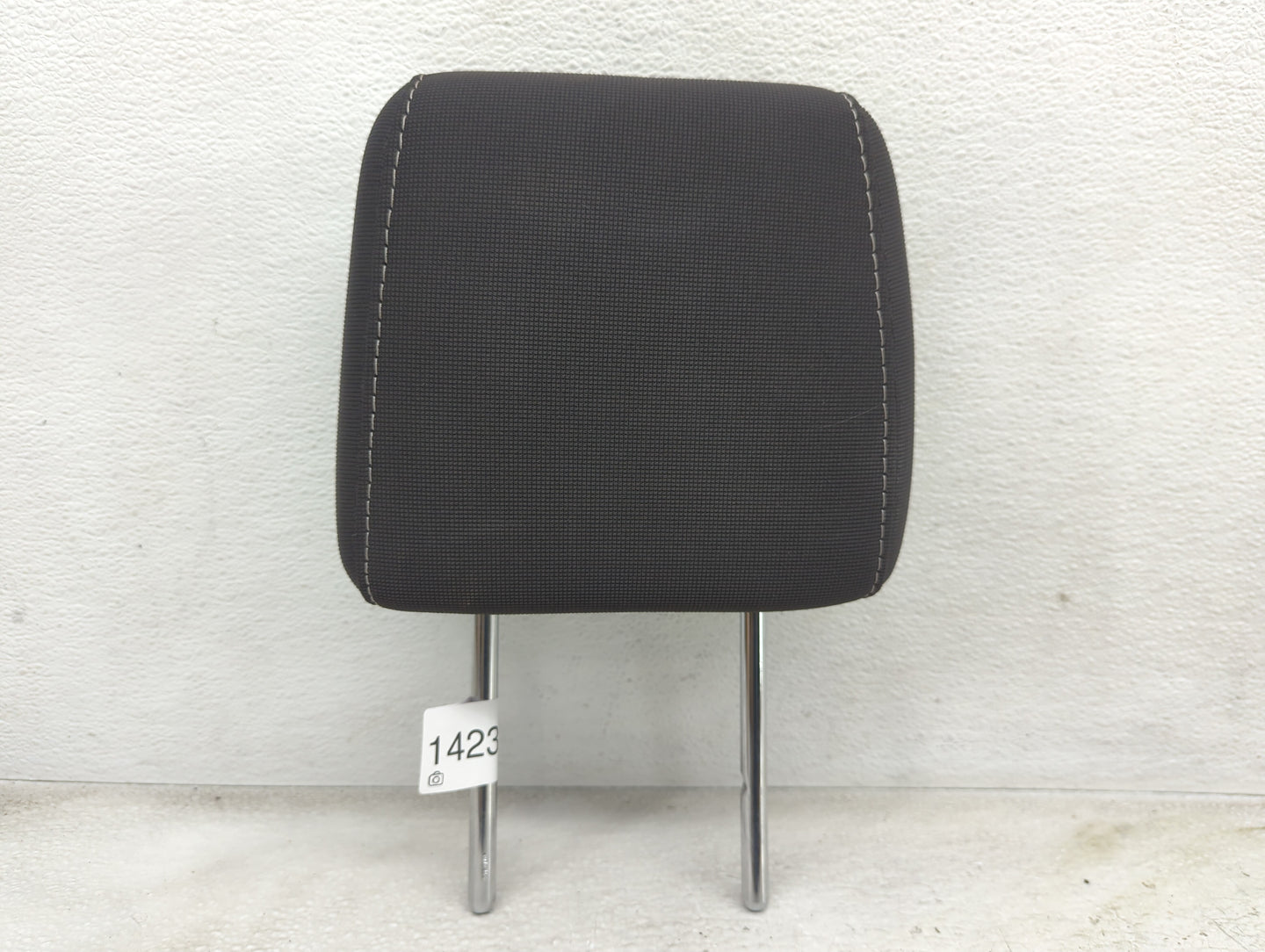 2013-2014 Ford Focus Headrest Head Rest Rear Seat Fits Fits 2013 2014 OEM Used Auto Parts - Oemusedautoparts1.com