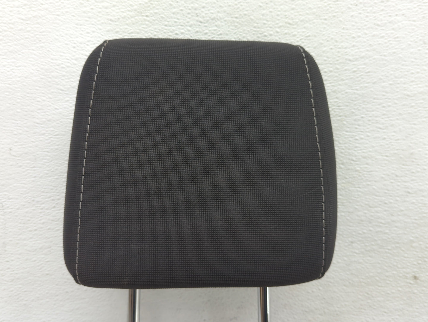 2013-2014 Ford Focus Headrest Head Rest Rear Seat Fits Fits 2013 2014 OEM Used Auto Parts - Oemusedautoparts1.com