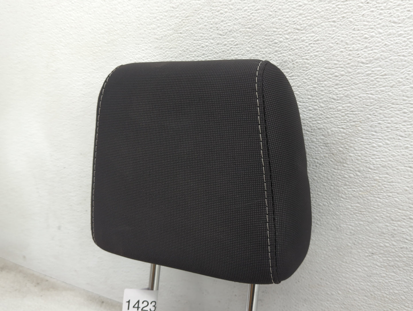 2013-2014 Ford Focus Headrest Head Rest Rear Seat Fits Fits 2013 2014 OEM Used Auto Parts - Oemusedautoparts1.com