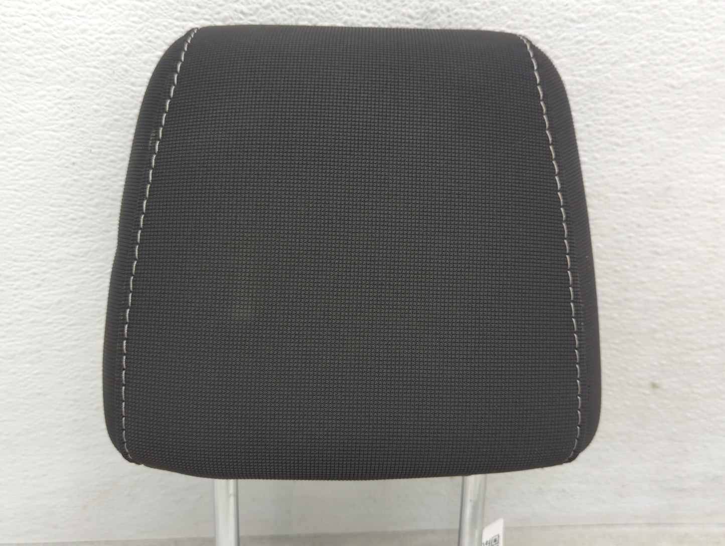 2013-2014 Ford Focus Headrest Head Rest Rear Seat Fits Fits 2013 2014 OEM Used Auto Parts - Oemusedautoparts1.com