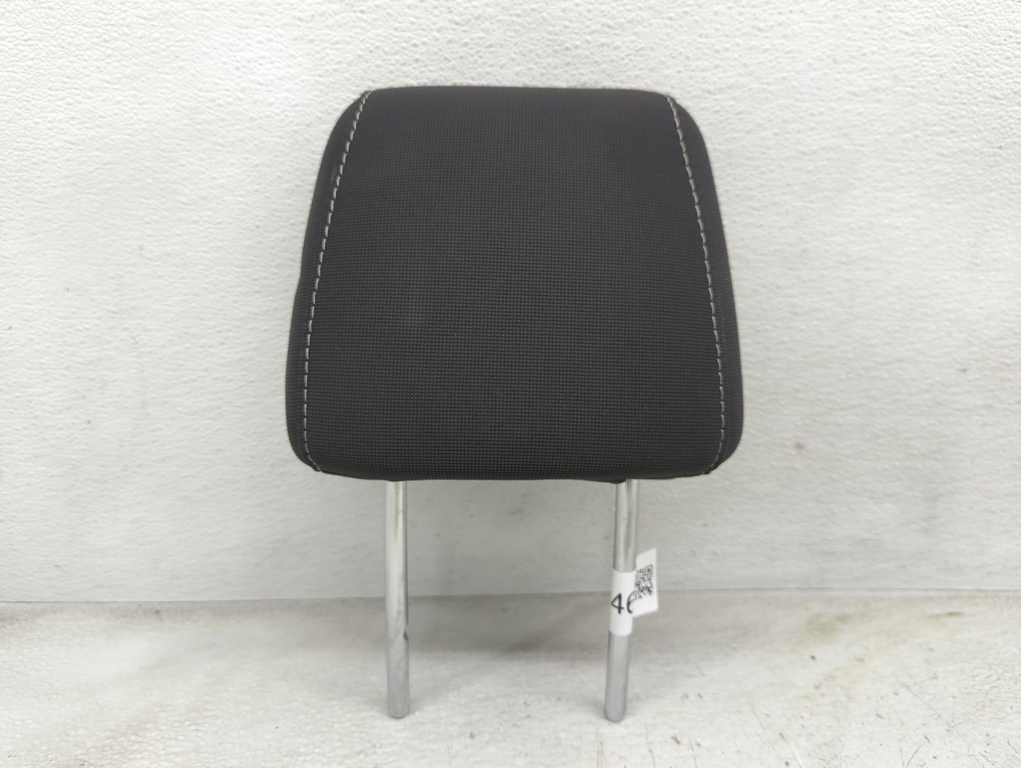 2013-2014 Ford Focus Headrest Head Rest Rear Seat Fits Fits 2013 2014 OEM Used Auto Parts - Oemusedautoparts1.com