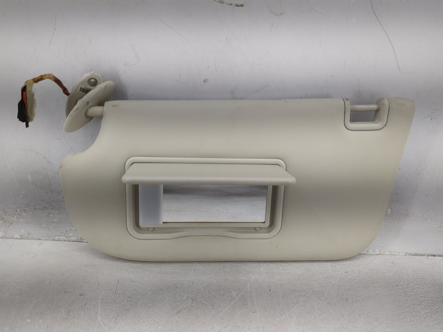 2013-2018 Ford Focus Sun Visor Shade Replacement Driver Left Mirror Fits Fits 2013 2014 2015 2016 2017 2018 OEM Used Auto Pa