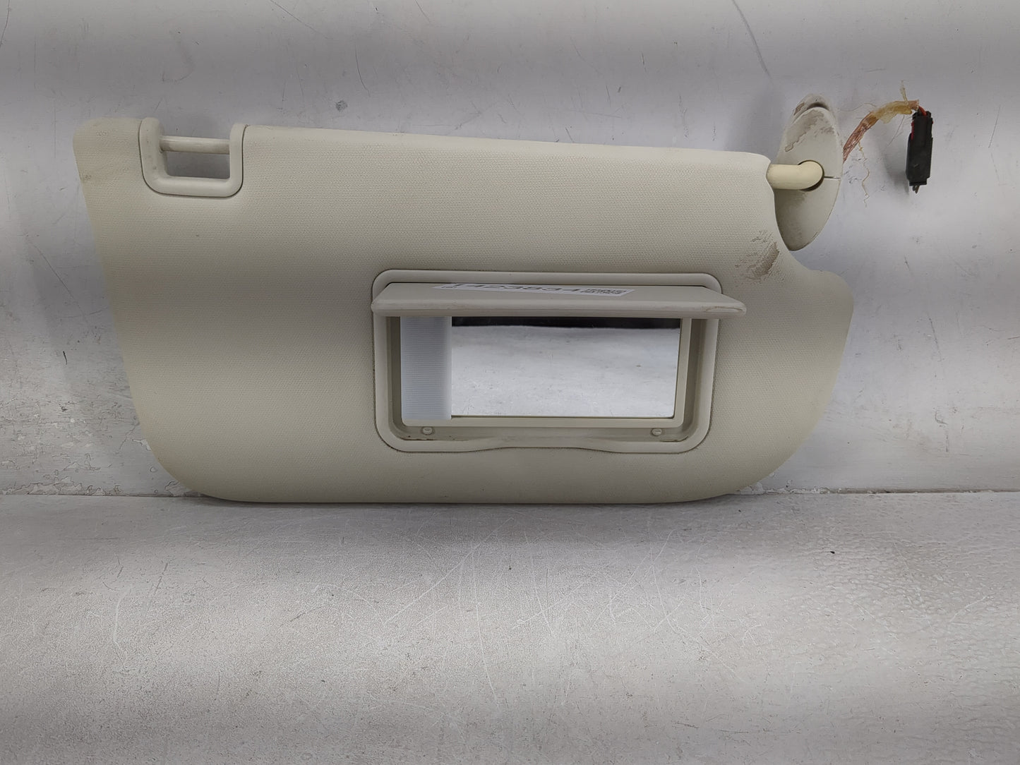 2013-2018 Ford Focus Sun Visor Shade Replacement Passenger Right Mirror Fits Fits 2013 2014 2015 2016 2017 2018 OEM Used Aut