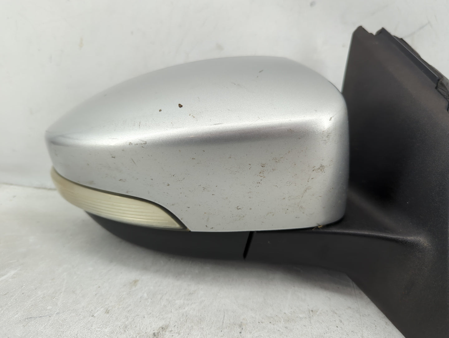 2012-2014 Ford Focus Passenger Side View Mirror - Right Door Mirror OEM Used - Oemusedautoparts1.com
