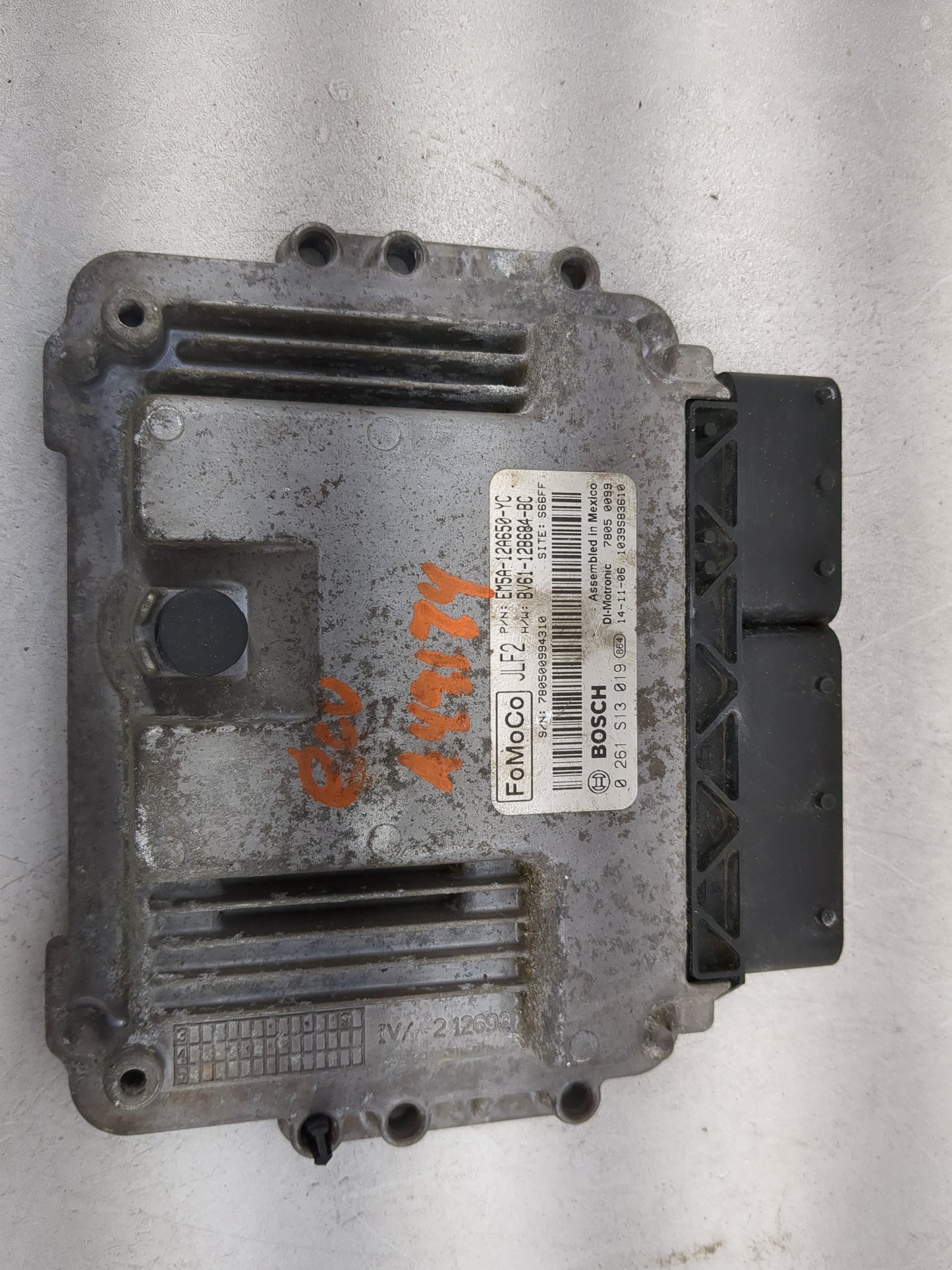 2014 Ford Focus PCM Engine Control Computer ECU ECM PCU OEM P/N:EM5A-12A650-YC BV61-12B684-BC, 0261S13019 Fits OEM Used Auto