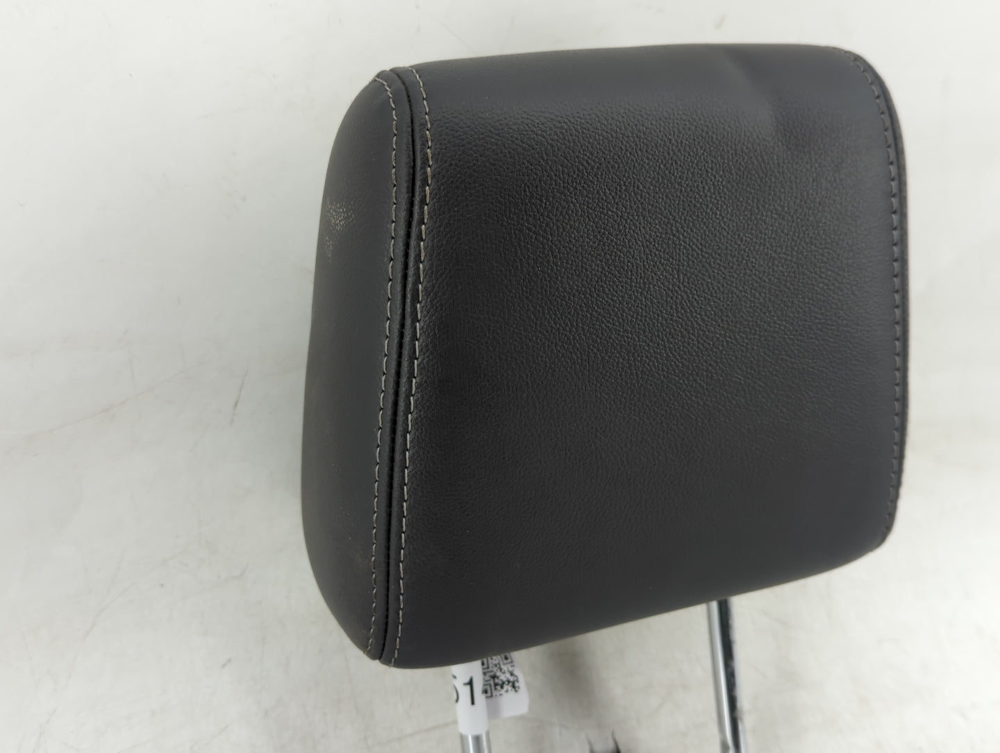 2014 Ford Focus Headrest Head Rest Rear Center Seat Fits OEM Used Auto Parts - Oemusedautoparts1.com