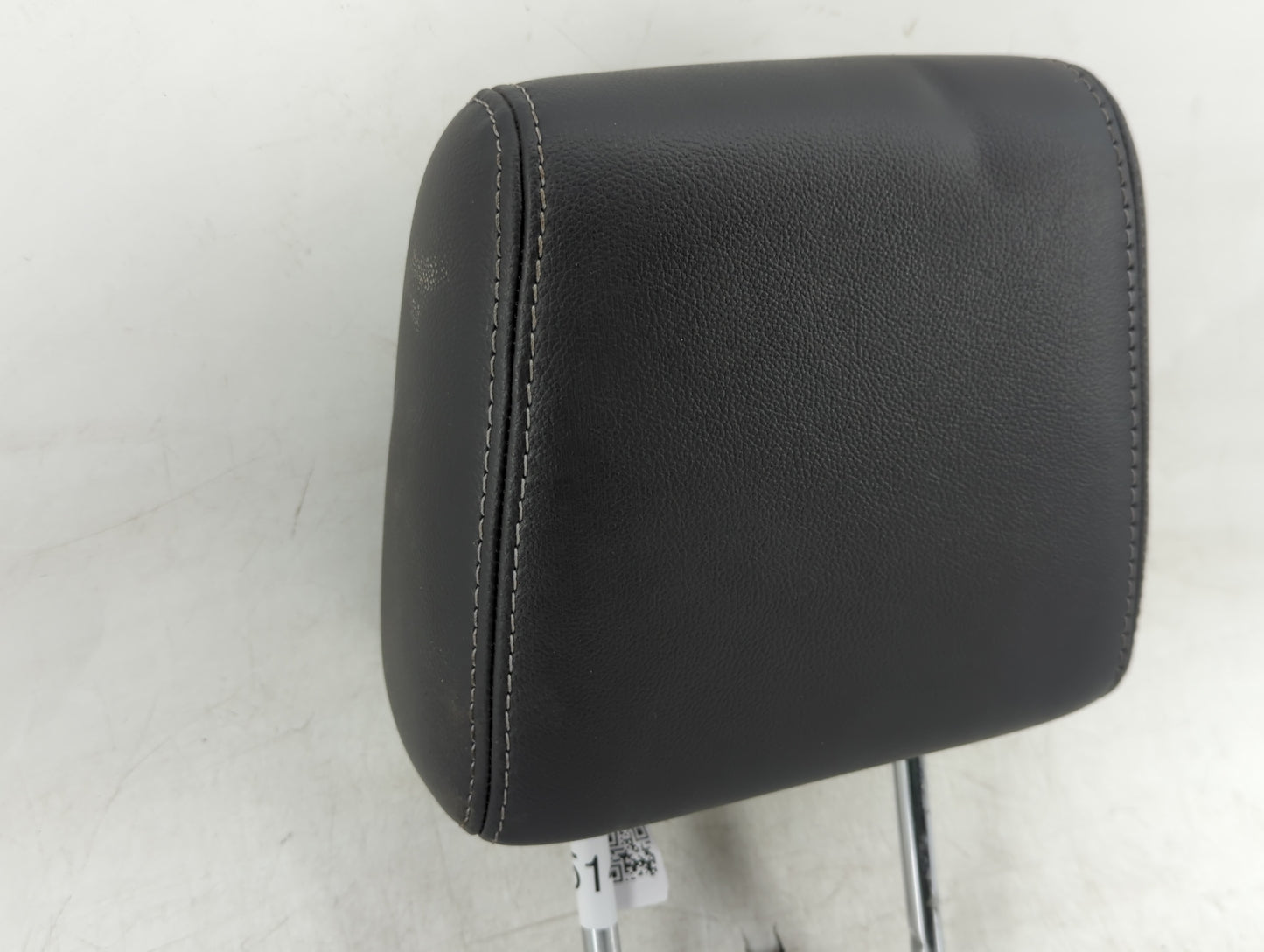 2014 Ford Focus Headrest Head Rest Rear Center Seat Fits OEM Used Auto Parts - Oemusedautoparts1.com