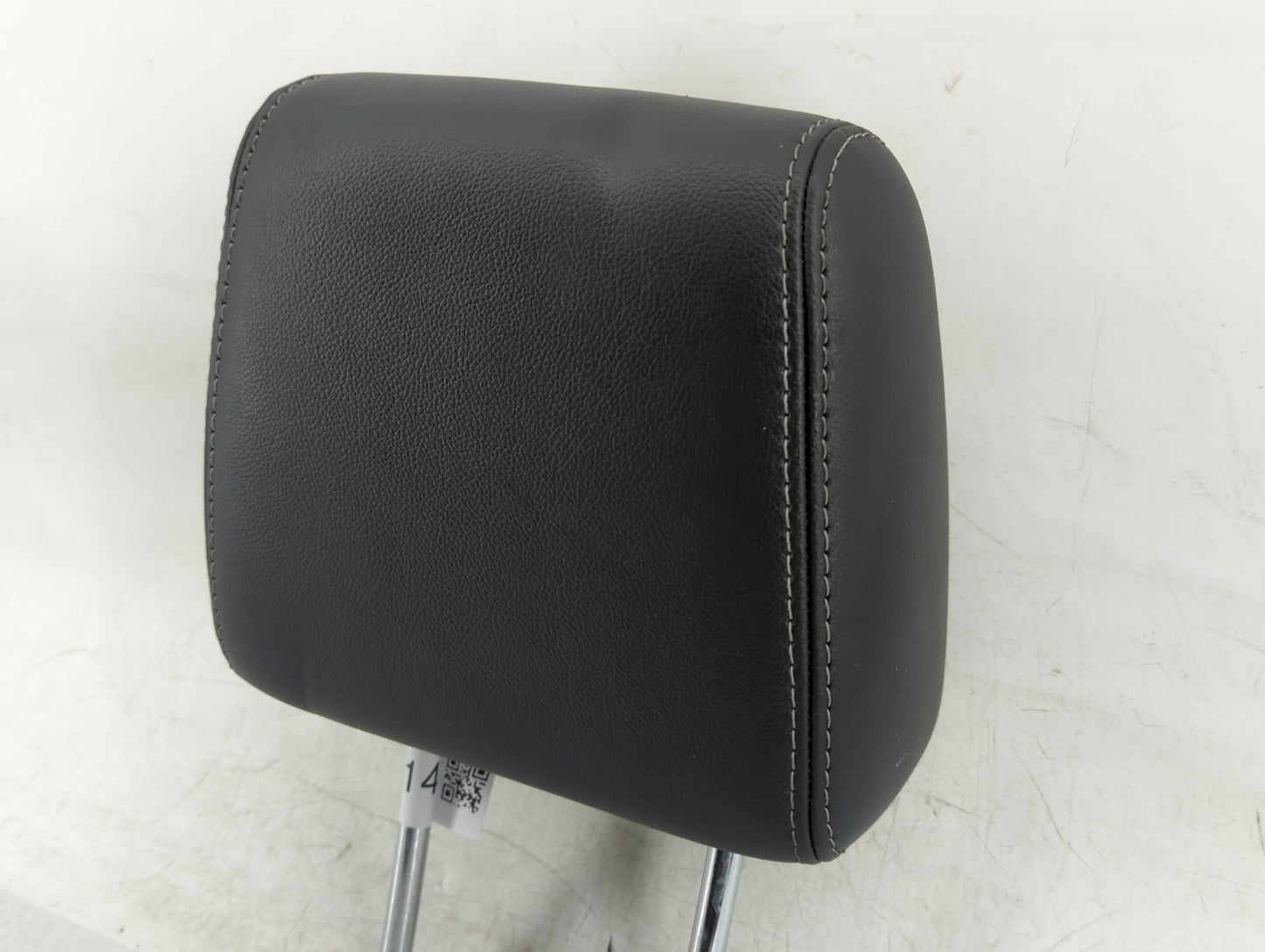 2014 Ford Focus Headrest Head Rest Rear Center Seat Fits OEM Used Auto Parts - Oemusedautoparts1.com