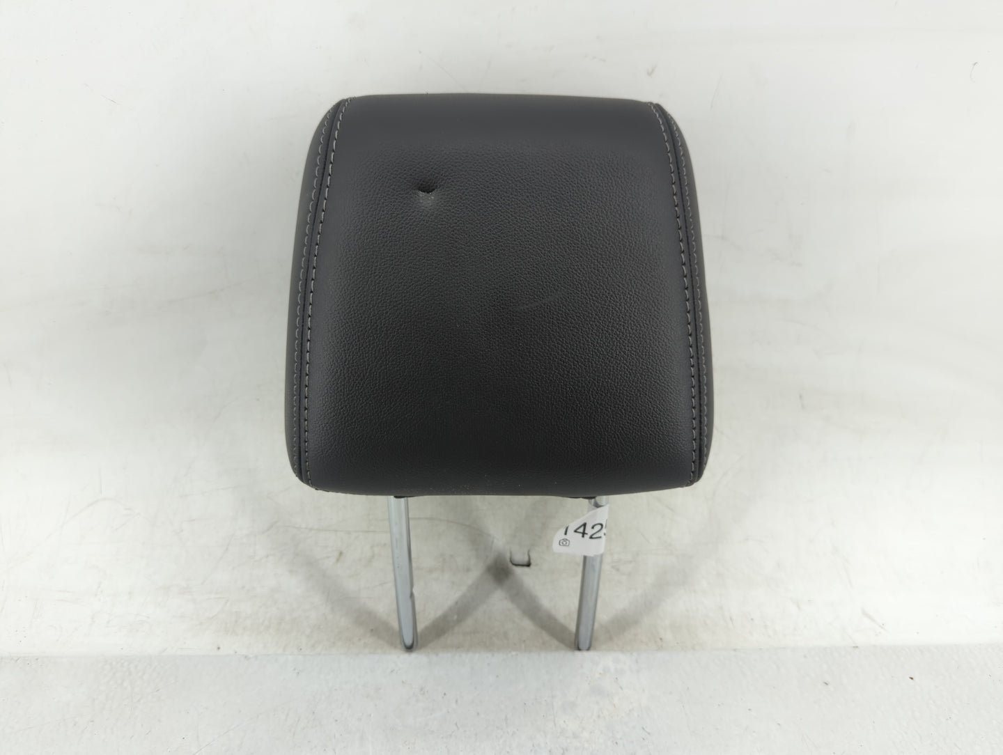 2014 Ford Focus Headrest Head Rest Rear Center Seat Fits OEM Used Auto Parts - Oemusedautoparts1.com