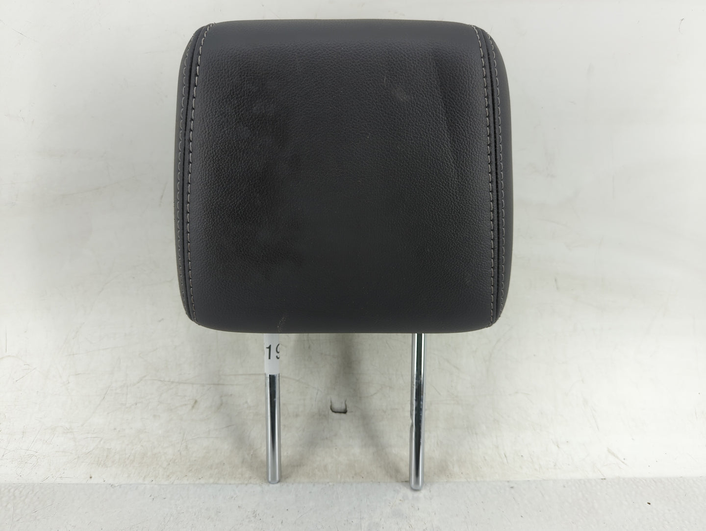 2014 Ford Focus Headrest Head Rest Rear Center Seat Fits OEM Used Auto Parts - Oemusedautoparts1.com