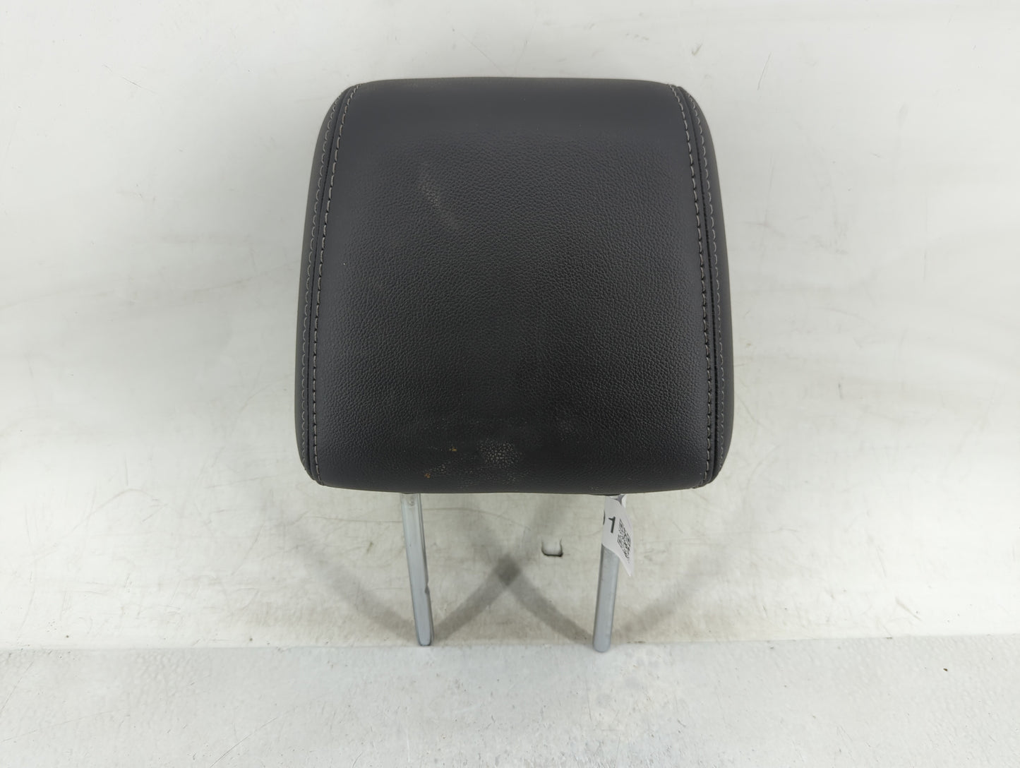 2014 Ford Focus Headrest Head Rest Rear Center Seat Fits OEM Used Auto Parts - Oemusedautoparts1.com