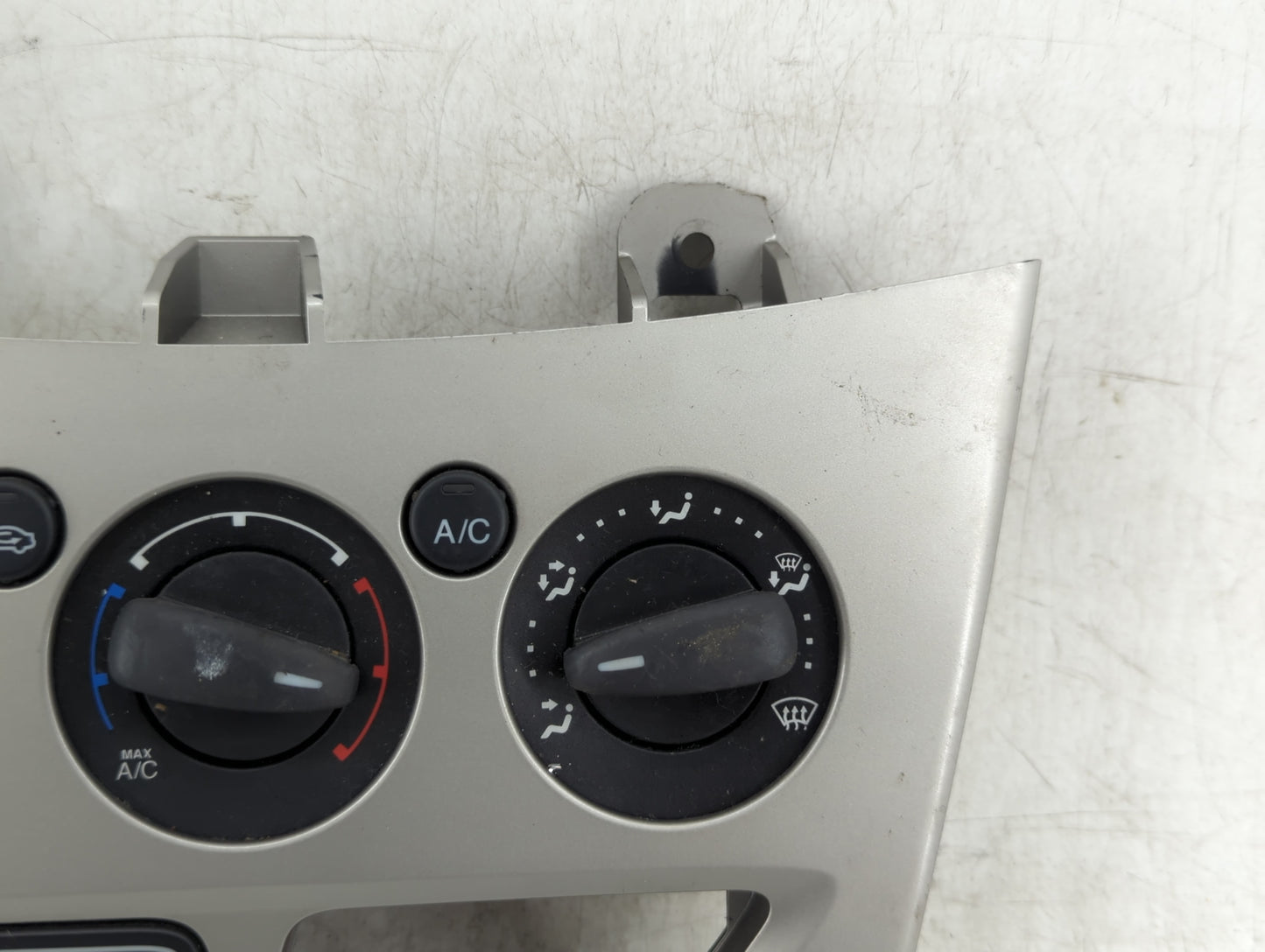 2013-2014 Ford Focus Climate Control Module Temperature AC/Heater Replacement P/N:E1062773 Fits Fits 2013 2014 OEM Used Auto