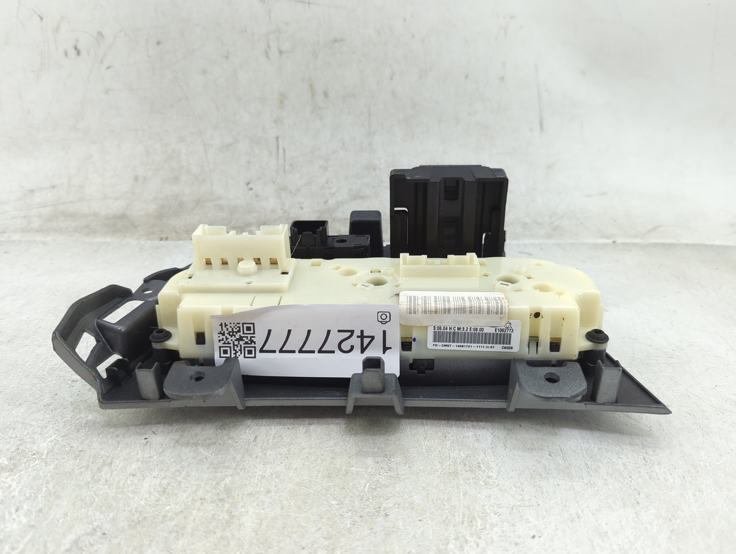 2013-2014 Ford Focus Climate Control Module Temperature AC/Heater Replacement P/N:E1062773 CM5T-19980-AE Fits Fits 2013 2014