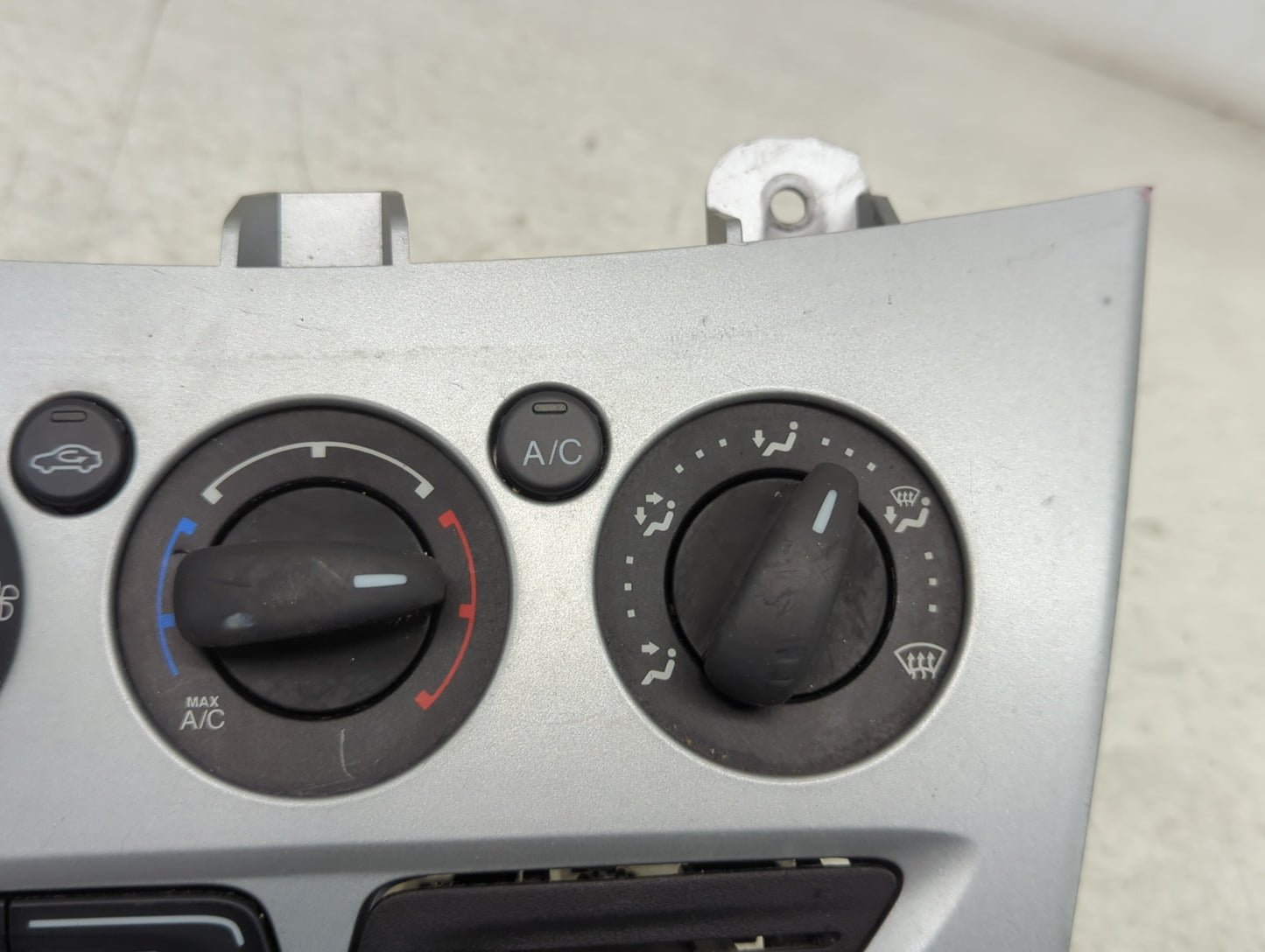 2013-2014 Ford Focus Climate Control Module Temperature AC/Heater Replacement P/N:CM5T-19980-AE Fits Fits 2013 2014 OEM Used