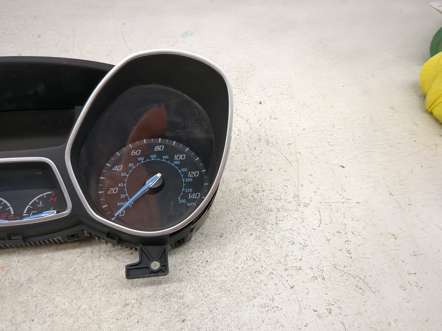 2013-2014 Ford Focus Instrument Cluster Speedometer Gauges P/N:CM5T-10849-CTF Fits Fits 2013 2014 OEM Used Auto Parts - Oemu