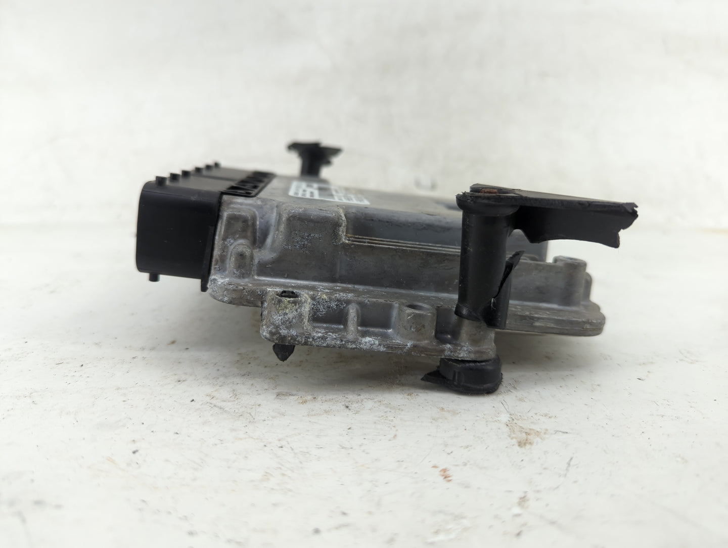 2014 Ford Focus PCM Engine Control Computer ECU ECM PCU OEM P/N:EM5A-LA Fits OEM Used Auto Parts - Oemusedautoparts1.com