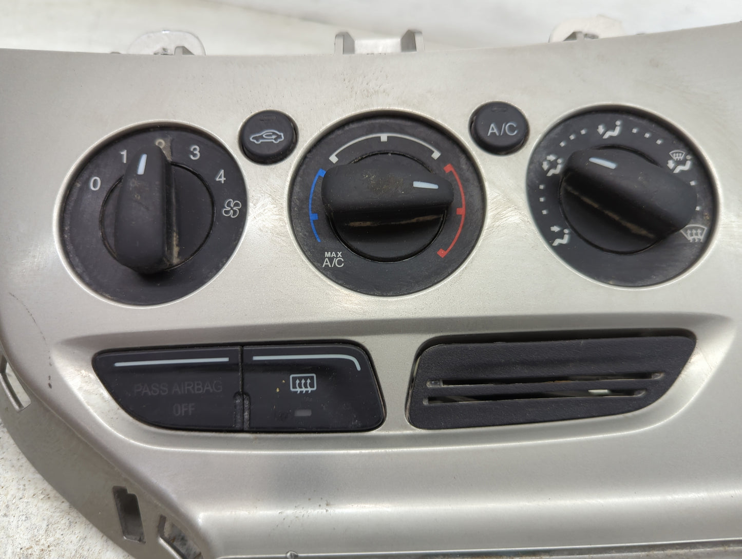 2014 Ford Focus Climate Control Module Temperature AC/Heater Replacement P/N:CM5T-14101821-1091 E1062773 Fits OEM Used Auto 