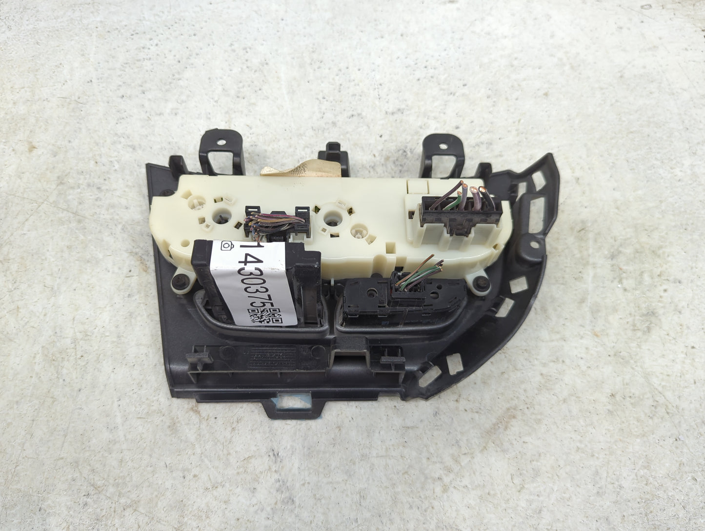2014 Ford Focus Climate Control Module Temperature AC/Heater Replacement P/N:CM5T-14101821-1091 E1062773 Fits OEM Used Auto 