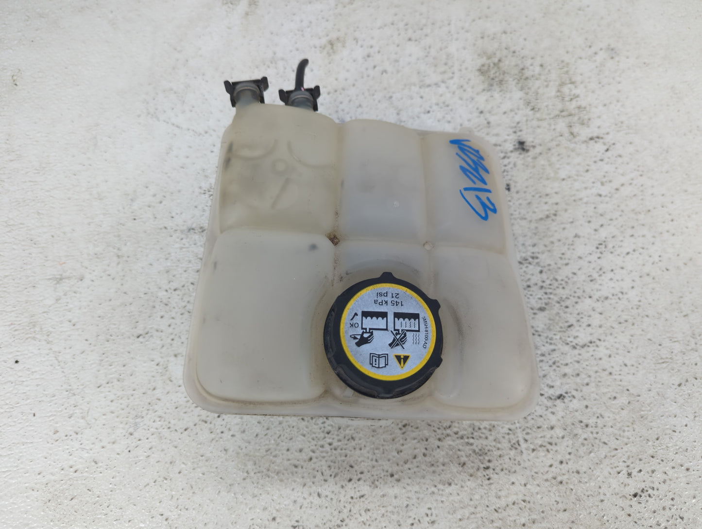 2012-2018 Ford Focus Radiator Coolant Overflow Expansion Tank Bottle - Oemusedautoparts1.com