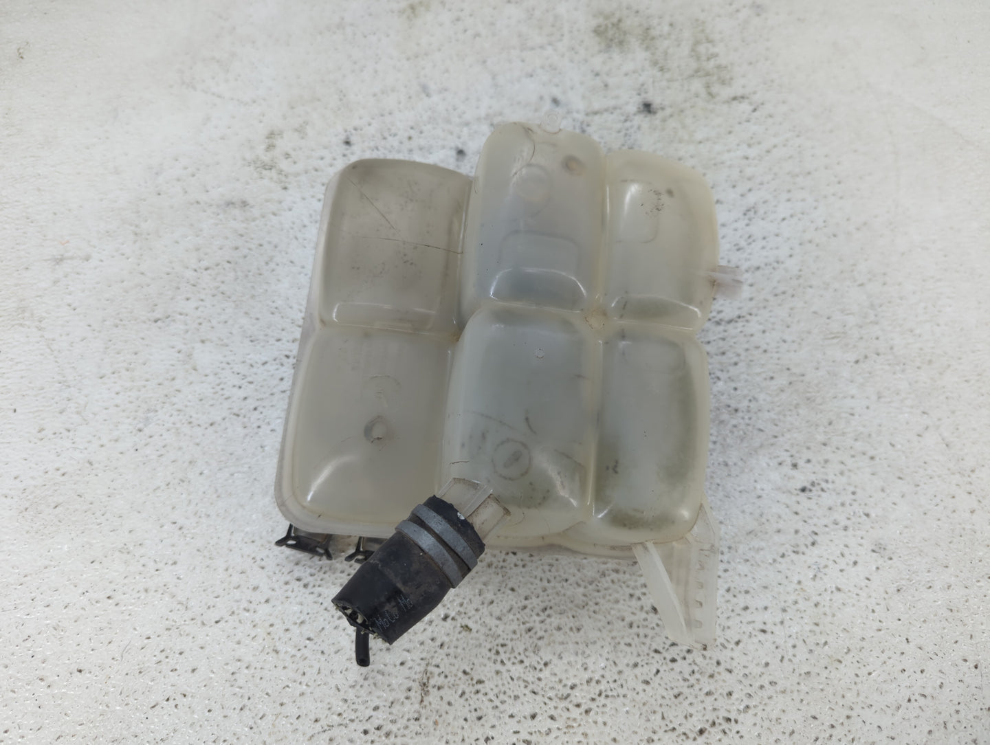 2012-2018 Ford Focus Radiator Coolant Overflow Expansion Tank Bottle - Oemusedautoparts1.com