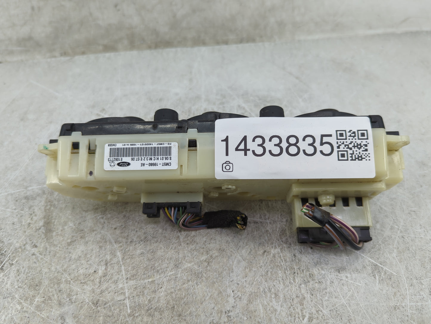 2013-2014 Ford Focus Climate Control Module Temperature AC/Heater Replacement P/N:CM5T-19980-AE Fits Fits 2013 2014 OEM Used