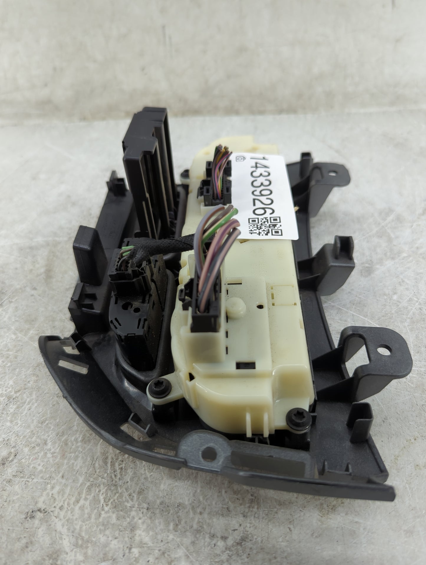 2013-2014 Ford Focus Climate Control Module Temperature AC/Heater Replacement P/N:CM5T-14082521-0706 E1062773 Fits Fits 2013