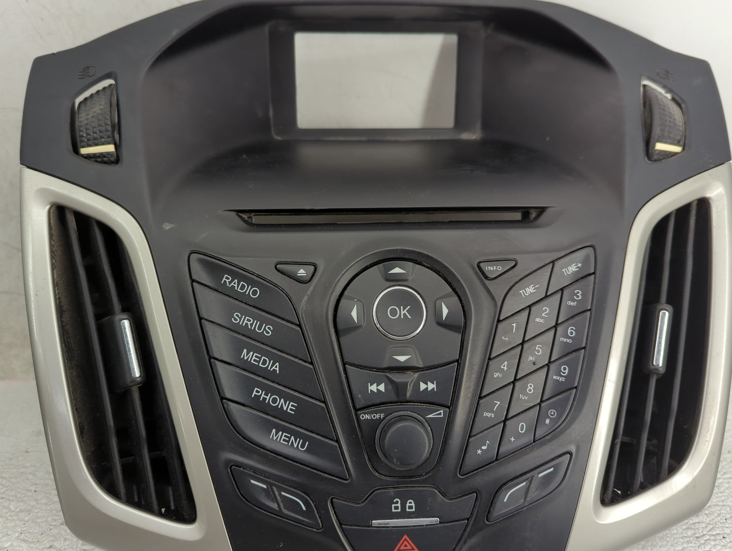 2013-2014 Ford Focus Radio Control Panel - Oemusedautoparts1.com