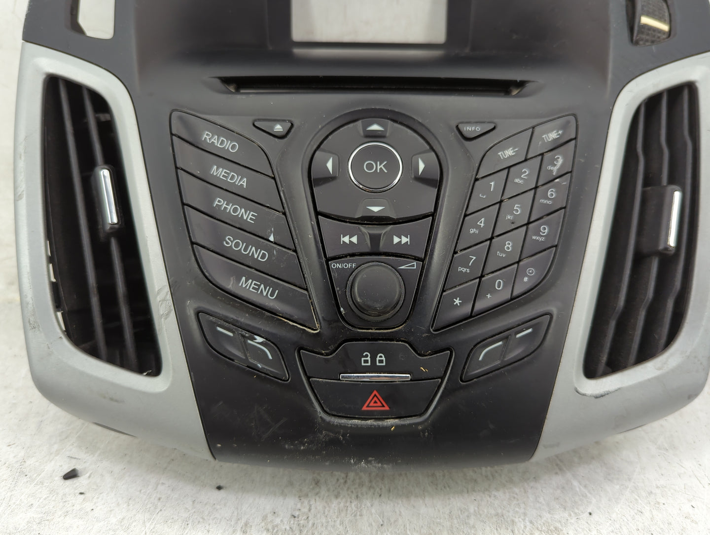 2013-2014 Ford Focus Radio Control Panel - Oemusedautoparts1.com