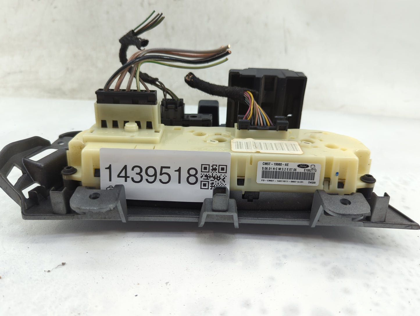 2013-2014 Ford Focus Climate Control Module Temperature AC/Heater Replacement P/N:CM5T-19980-AE Fits Fits 2013 2014 OEM Used
