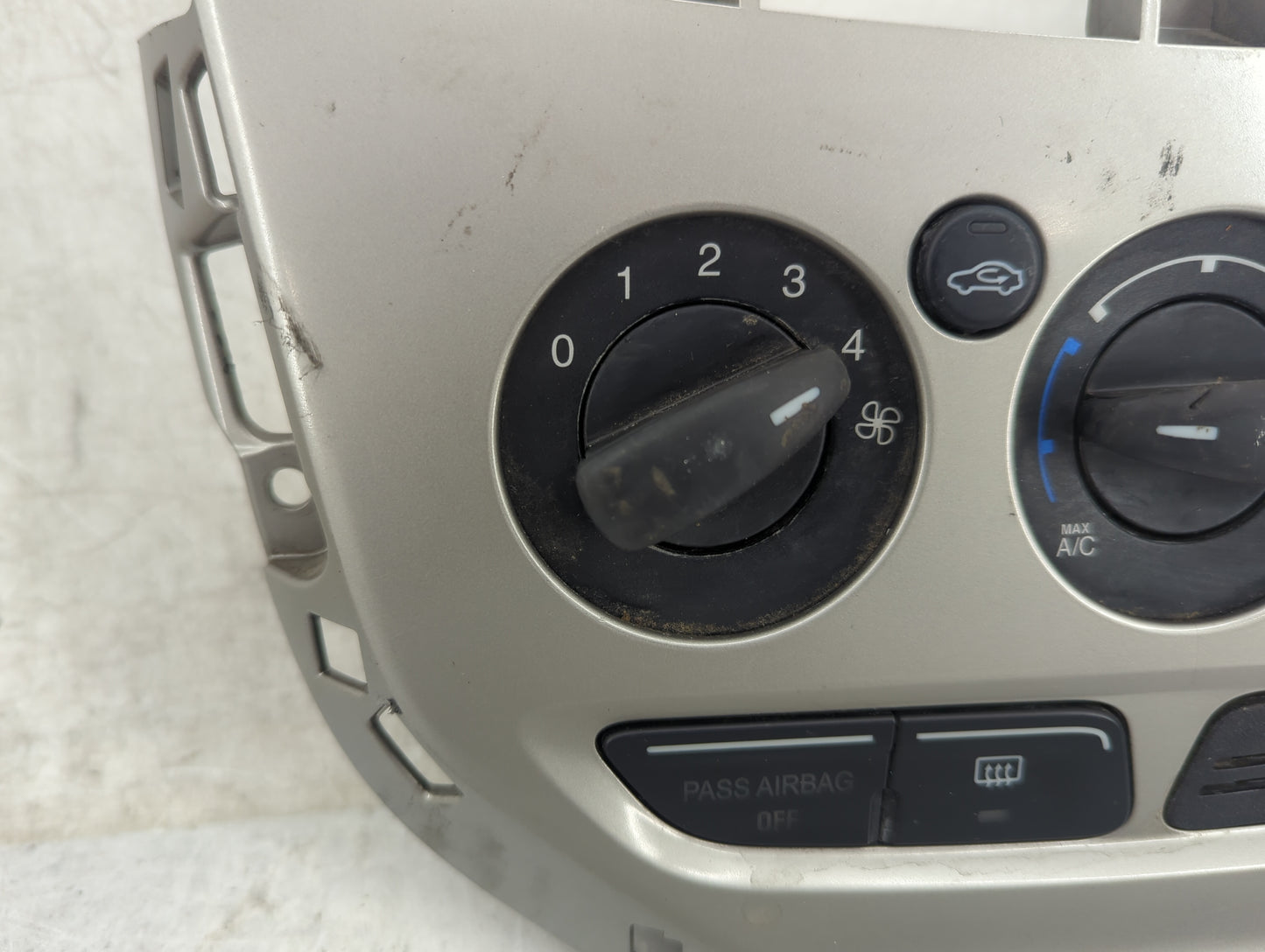 2013-2014 Ford Focus Climate Control Module Temperature AC/Heater Replacement P/N:CM5T-19980-AF Fits Fits 2013 2014 OEM Used