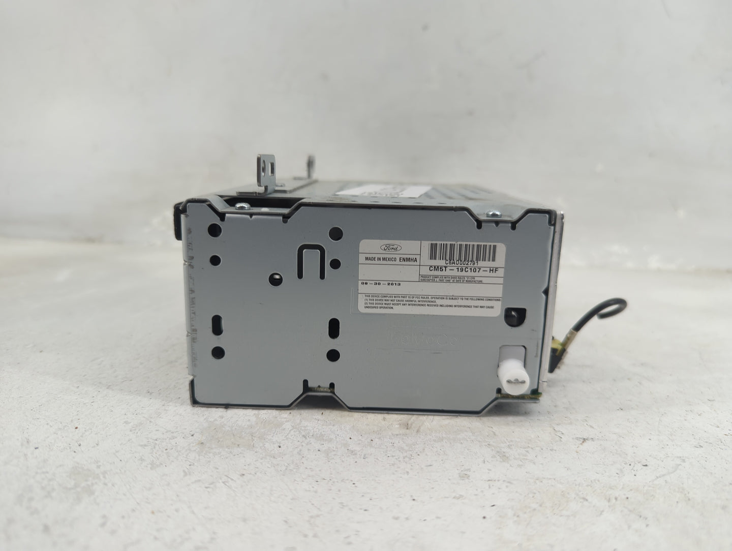 2012-2014 Ford Focus Radio AM FM Cd Player Receiver Replacement P/N:CM5T-19C107-HF Fits Fits 2012 2013 2014 OEM Used Auto Pa