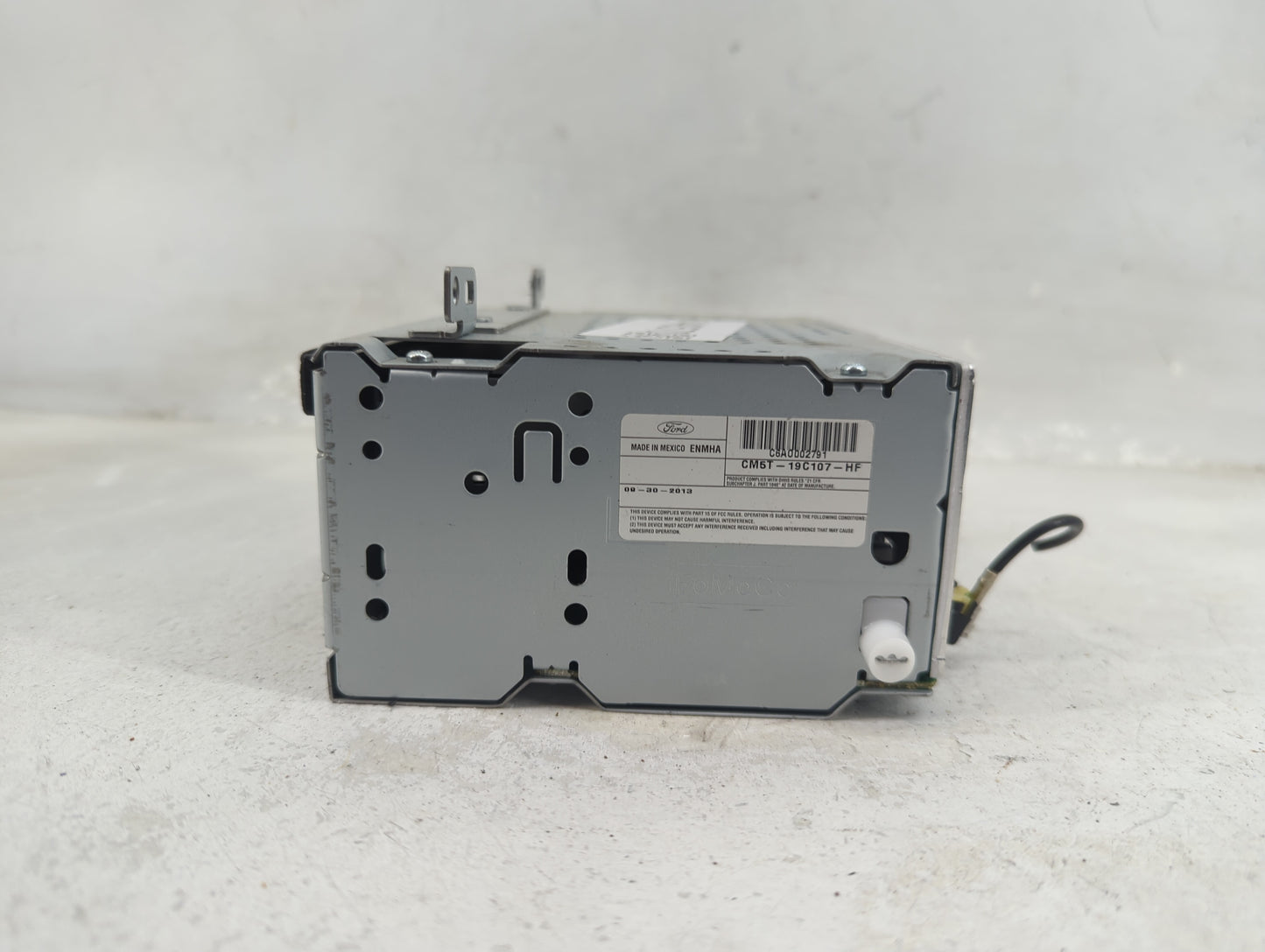 2012-2014 Ford Focus Radio AM FM Cd Player Receiver Replacement P/N:CM5T-19C107-HF Fits Fits 2012 2013 2014 OEM Used Auto Pa