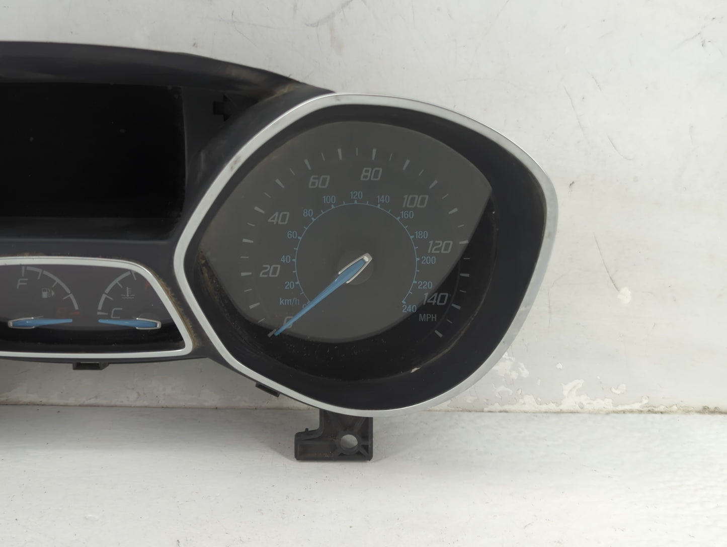 2013-2014 Ford Focus Instrument Cluster Speedometer Gauges P/N:CM5T-10849-CTF 2534210 Fits Fits 2013 2014 OEM Used Auto Part